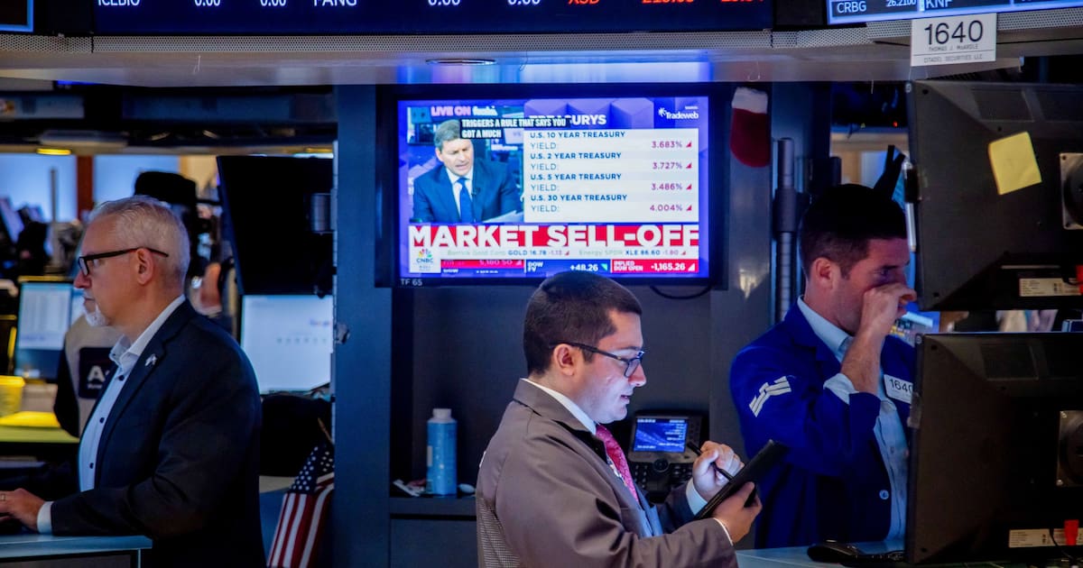 El riesgo país frenó su racha bajista y los bonos cerraron al alza en una rueda volátil thumbnail