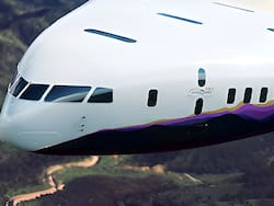 Despega el mega avión que rompe la fórmula de Boeing y cambia los vuelos para siempre