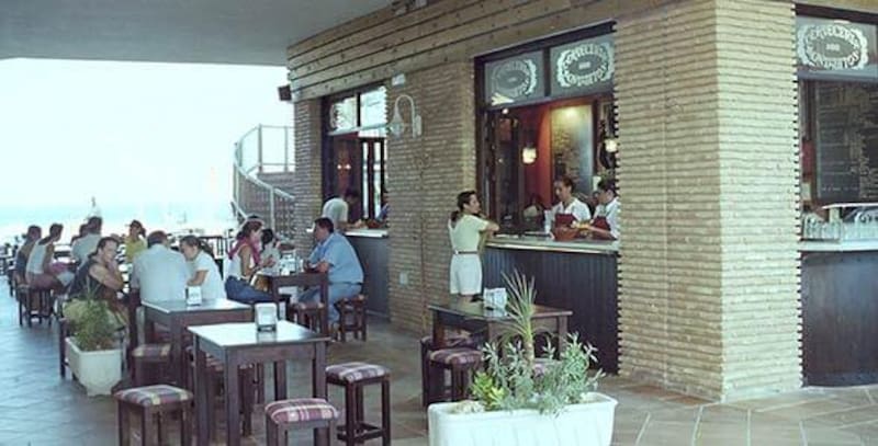 100 Montaditos comenzó en el año 2000 en una pequeña playa de Islantilla, en Huelva