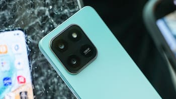 Gigante chino de los celulares trajo a la Argentina un tanque a prueba de golpes y con una súper batería