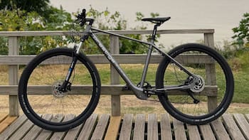 La operadora de Mercedes Benz en la Argentina ahora fabrica su propia bicicleta eléctrica en el país