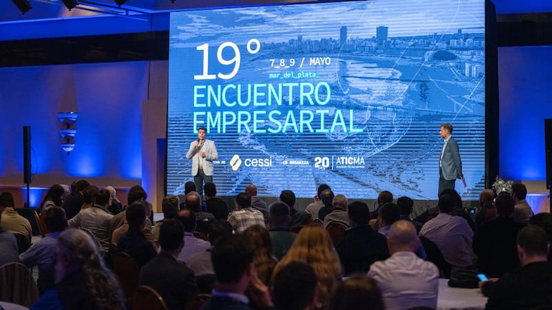 La cumbre de la industria del software argentina celebró los resultados del sector y evaluó el impacto de la inteligencia artificial.