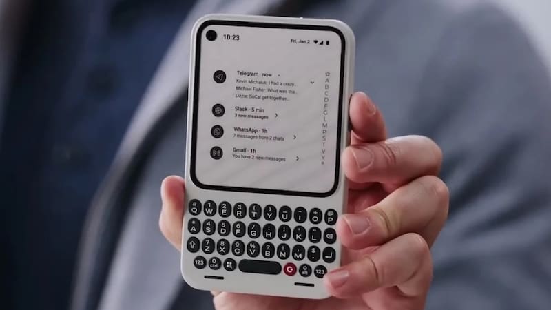 El Clicks Communicator se destaca por su teclado físico.