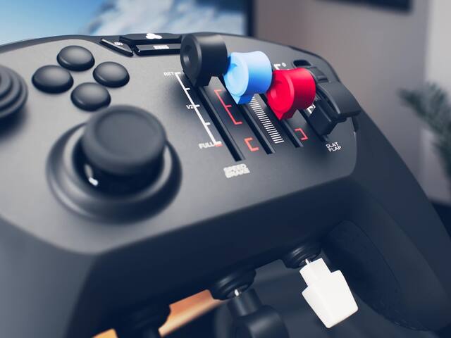 Un gamepad único pone un simulador de vuelo completo en las palmas de la mano