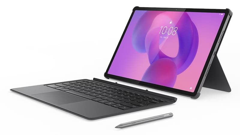 La Lenovo Idea Tab Pro y sus útiles accesorios.