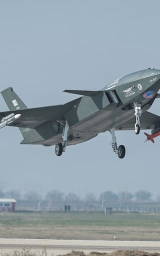 Adiós Top Gun: el arma que ya transforma la guerra aérea y pone en alerta a las potencias