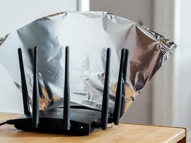 Poner papel de aluminio en el módem de WiFi: para qué sirve y por qué recomiendan hacerlo