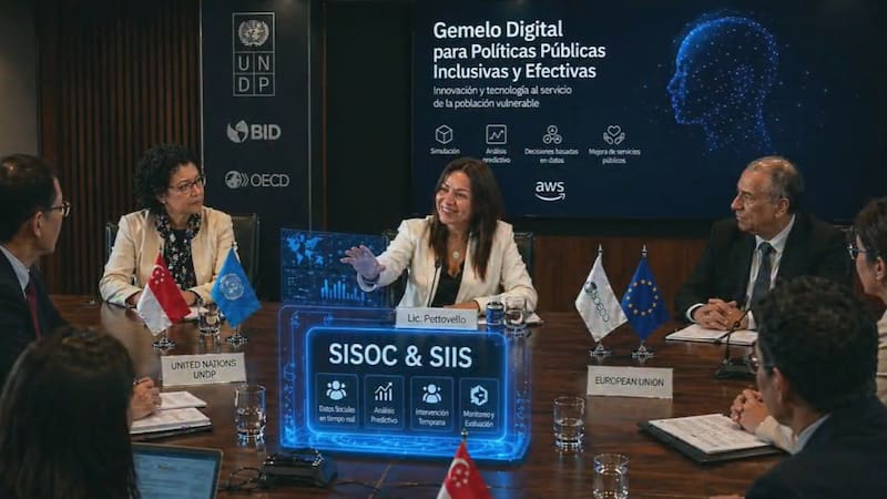 Pettovello, retratada en el video de presentación del Gemelo Digital social.