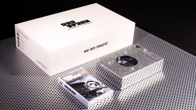 El reproductor de cassettes viene con una reedición de un álbum clásico de Duran Duran.