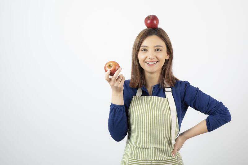 El valor de la manzana se calcula de acuerdo con un patrón de multiplicación de vocales por un número base. Foto: Freepik