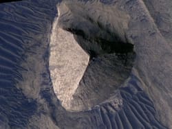 Hallan una “pirámide” en Marte y se disparan nuevas teorías sobre el planeta rojo