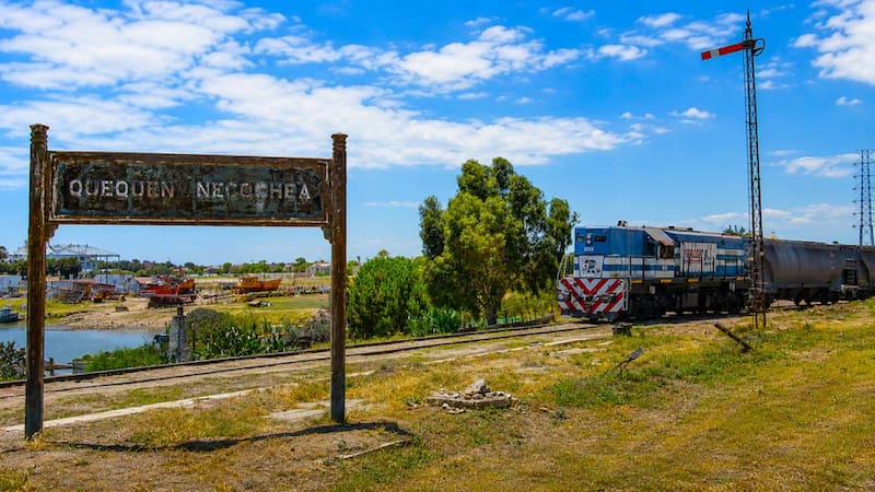 Intendentes buscan reactivar ramales olvidados para llegar a Quequén y Necochea.