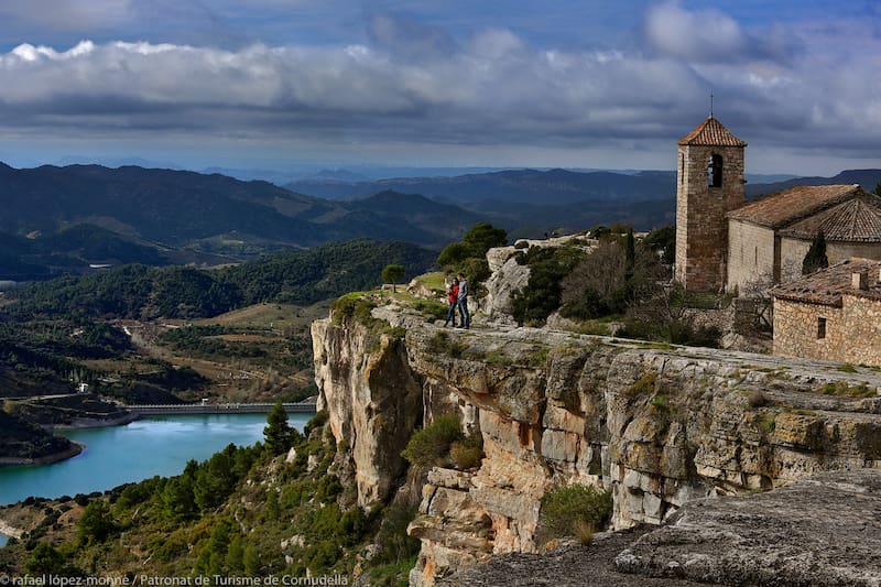Siurana es un pueblito medieval ubicado al borde de un precipicio, a dos horas de Barcelona. (Foto: www.turismesiurana.org/es)