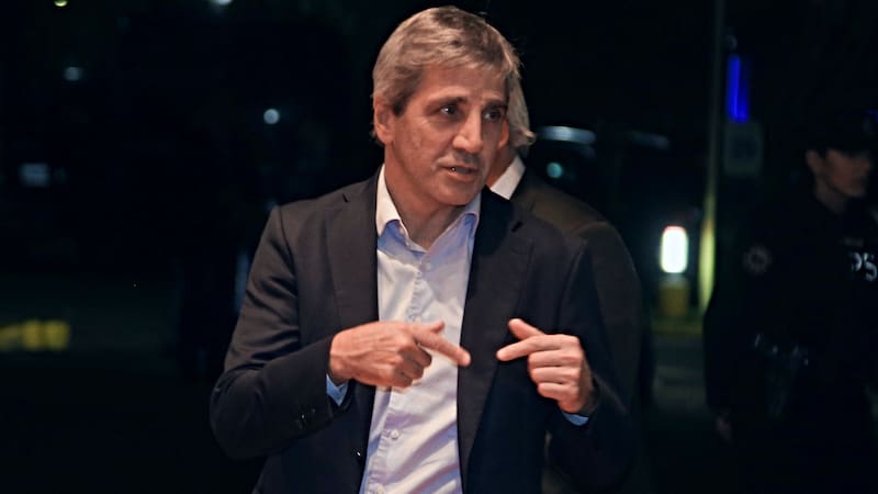 El equipo económico que acompaña a Luis Caputo se muestra firme en las decisiones de apertura comercial