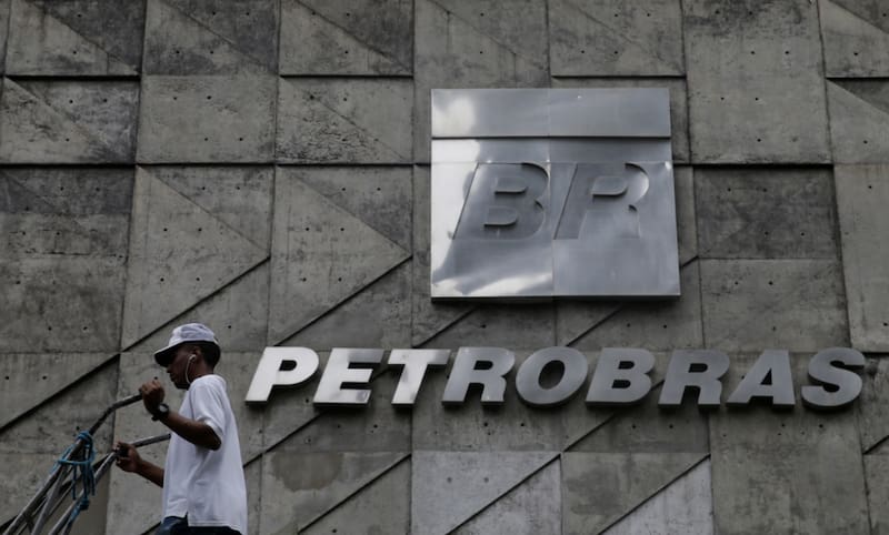 Petrobras detuvo la venta de su filial en la Argentina