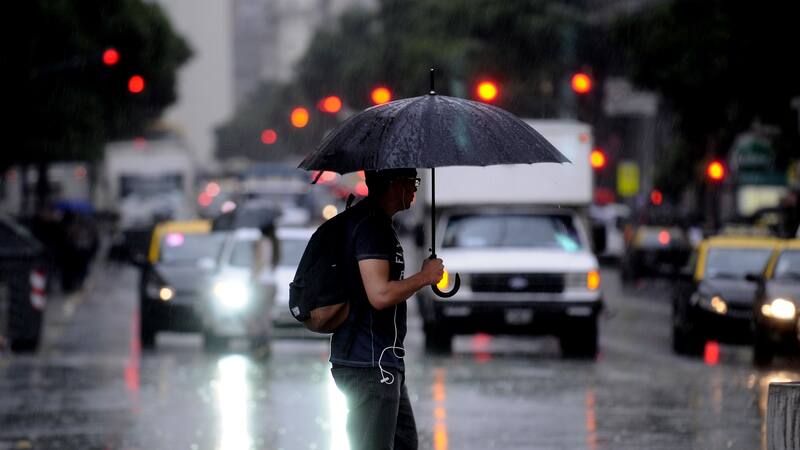Se aproxima un cambio en el tiempo con lluvias y vientos fuertes en varias provincias: cuales son las alertas para hoy.
