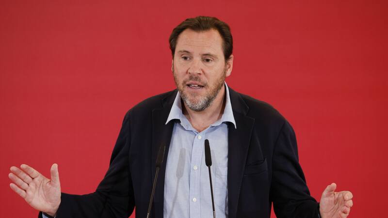 El PP quiere que el ministro de Transportes, Óscar Puente, comparezca ante el Congreso y el Senado.