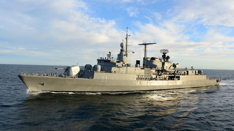 Un destructor Meko 360 de la Armada Argentina.