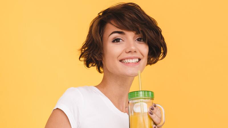 Fortalece tus articulaciones con este licuado antioxidante que además, rejuvenece la apariencia de la piel.