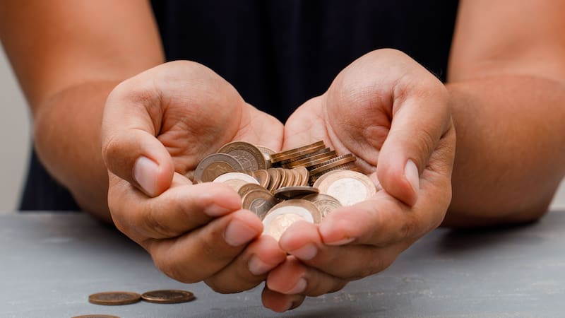 Esta moneda fue emitida como parte de una nueva serie que reemplazaba monedas de menor valor en circulación.