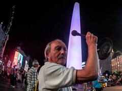 Tarifas: se realizó un “ruidazo nacional y mañana habrá una “marcha de velas"