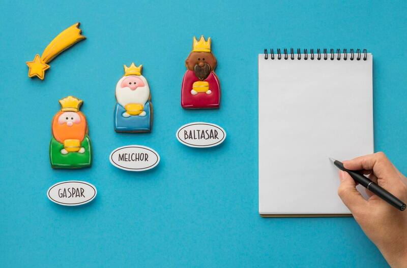 Los niños de cualquier parte de México pueden enviar su carta a los Reyes Magos a través de las sucursales de Correos de México. Foto: Freepik