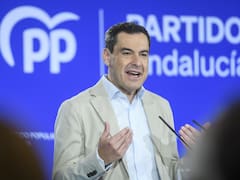 El PSOE señala a Juanma Moreno por falsificación de currículum y exige aclaraciones por el "caso Montoro"