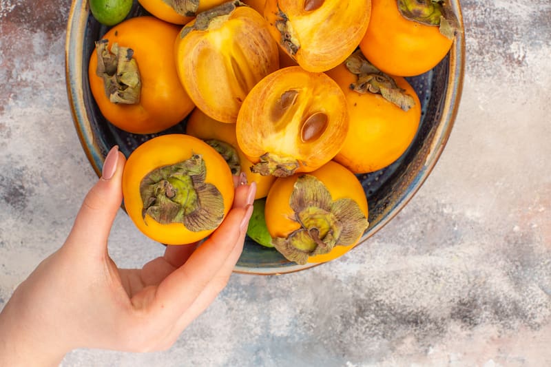 Los caquis se destacan por su sabor dulce y suave (Fuente: Freepik)