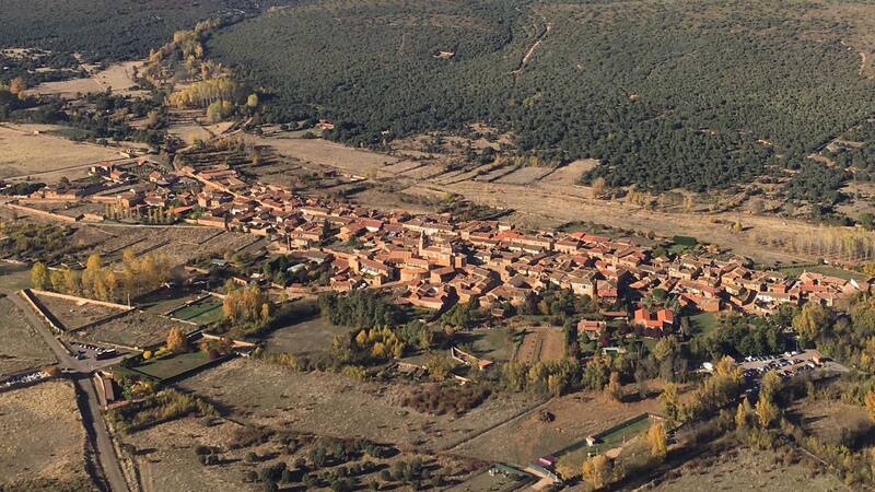 Escapadas: este es el pueblito medieval que parece detenido en el tiempo y es ideal para una visita con los niños
