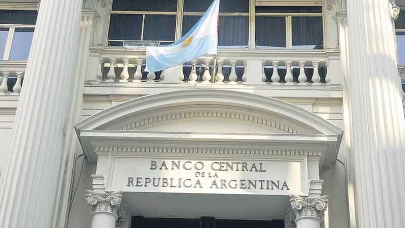 La emisión monetaria, eje de los reclamos del Fondo Monetario para controlar la inflación