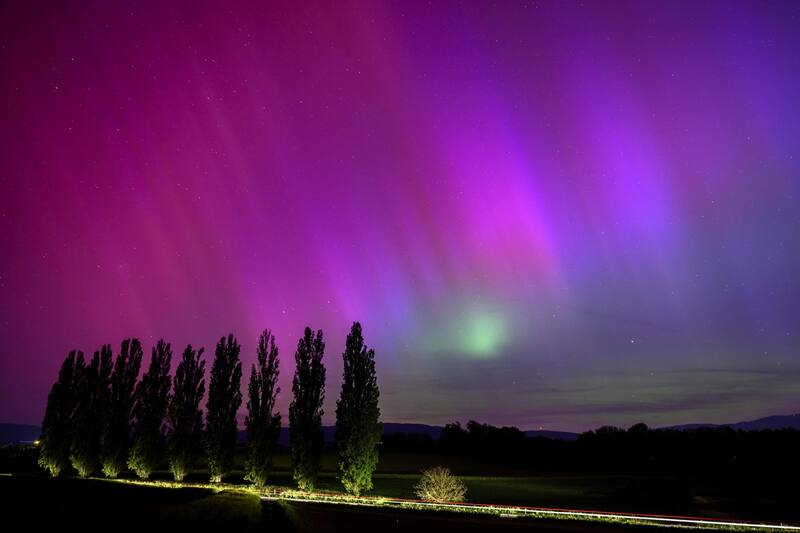 Auroras boreales en Suiza. Fuente: EFE.