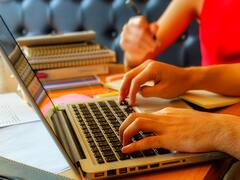 Harvard ofrece cursos 100% gratuitos con certificación oficial: cómo inscribirse