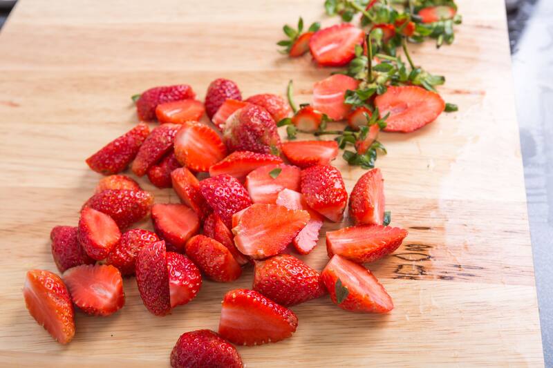 Las fresas están repletas de vitamina C y son ideales para regular los niveles de colesterol en sangre.Fuente: Archivo.