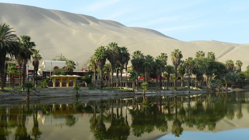 Impactante y único, este oasis de Sudamérica es considerado uno de los más bellos del mundo.