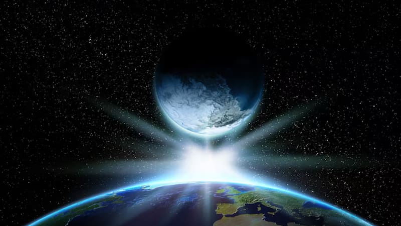 Un objeto celeste orbitará alrededor del planeta por un breve lapso.