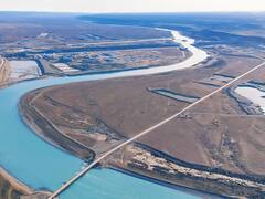 Tras 9 meses, por qué dos represas siguen paralizadas, con u$s 800 millones en espera