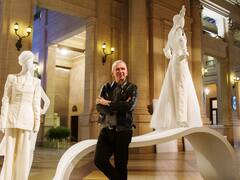 Cómo es el matrimonio igualitario, según Jean Paul Gaultier