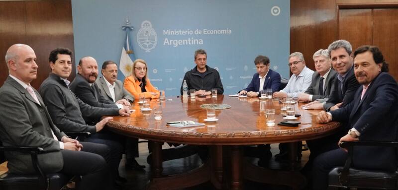 El martes ergio Massa recibió a gobernadores peronistas más el provincial Gustavo Sáenz