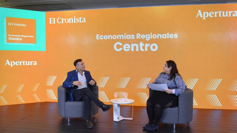 Javier Petit (Sportclub), moderado por Florencia Pulla (El Cronista)