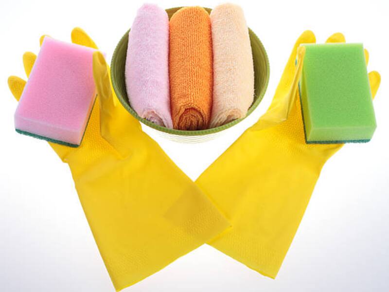 Siguiendo estos pasos vas a poder tener tus repasadores como nuevos. (Foto: Istock Photo)