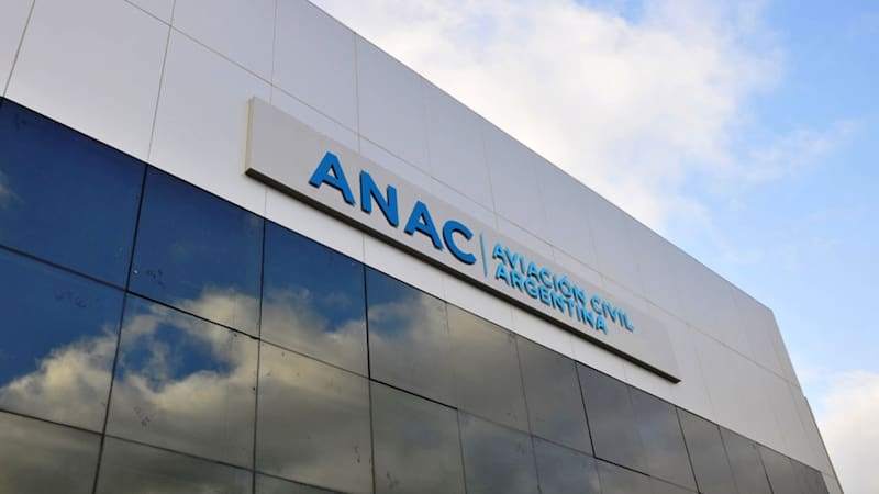 La ANAC asegura que realizó las inspecciones correspondientes y exigió la recertificación de aeronaves de Flybondi
