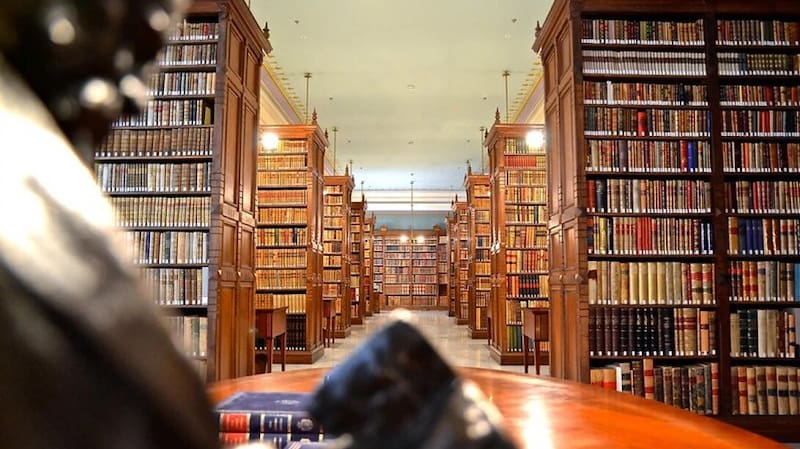 Cada año la RAE actualiza su diccionario académico. (Foto: RAE)