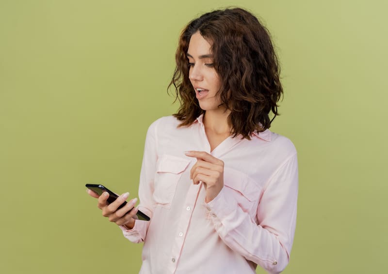 Cómo ver los contactos con los que más se chatea tu pareja en WhatsApp. Fuente: archivo