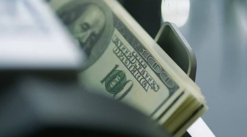 Se despide el dólar: retención del 19% a rendimientos en cuentas en dólares (foto: archivo).