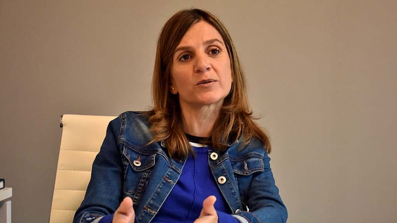 Fernanda Raverta, titular del ANSES, confirmó el aumento de 15% para jubilados, pensionados y asignaciones sociales.