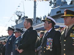 Compra de blindados, ingreso a la OTAN y reparto de alimentos: Defensa redefinió sus prioridades