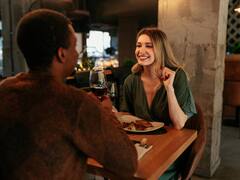 Horóscopo: qué podés esperar en una primera cita, según el signo del zodiaco de la persona con la que salís