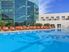 Un famoso hotel 5 estrellas de cadena internacional reabre después de dos años bajo otro nombre