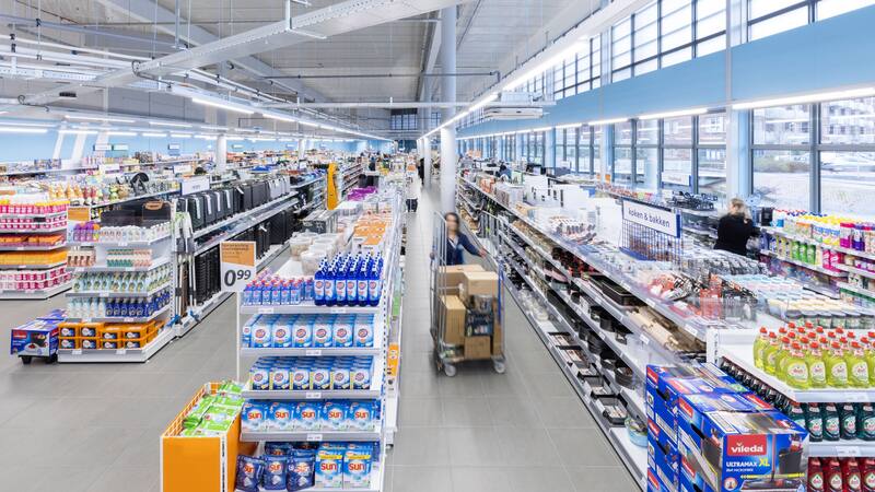 Esta cadena de supermercados ofrece productos a precios de oferta.