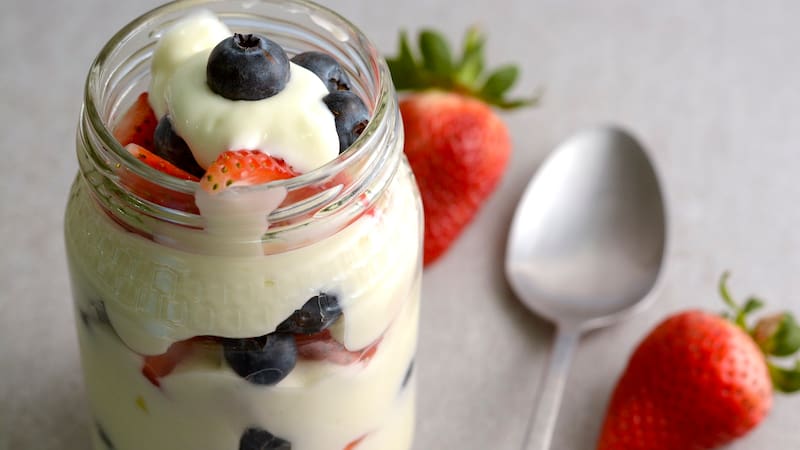 Ordenan retirar de todos los supermercados del país este yogurt peligroso para niños.